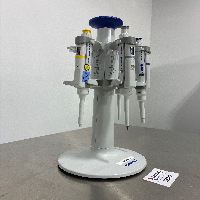 Eppendorf Set of 4 Research plus pipette image 1